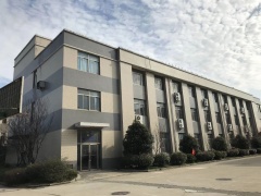 港閘區(qū)廠房出租，靠近南通理工學院，一棟3層，有電梯