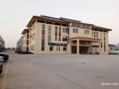 白蒲鎮(zhèn)全新鋼結(jié)構(gòu)廠房，一萬(wàn)平，層高16米，可架行車，各種大車