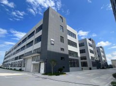 獨(dú)門(mén)獨(dú)院送院子廠房出售，50年全新廠房